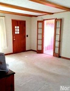 5th image of 3918 Reservoir Blvd NE