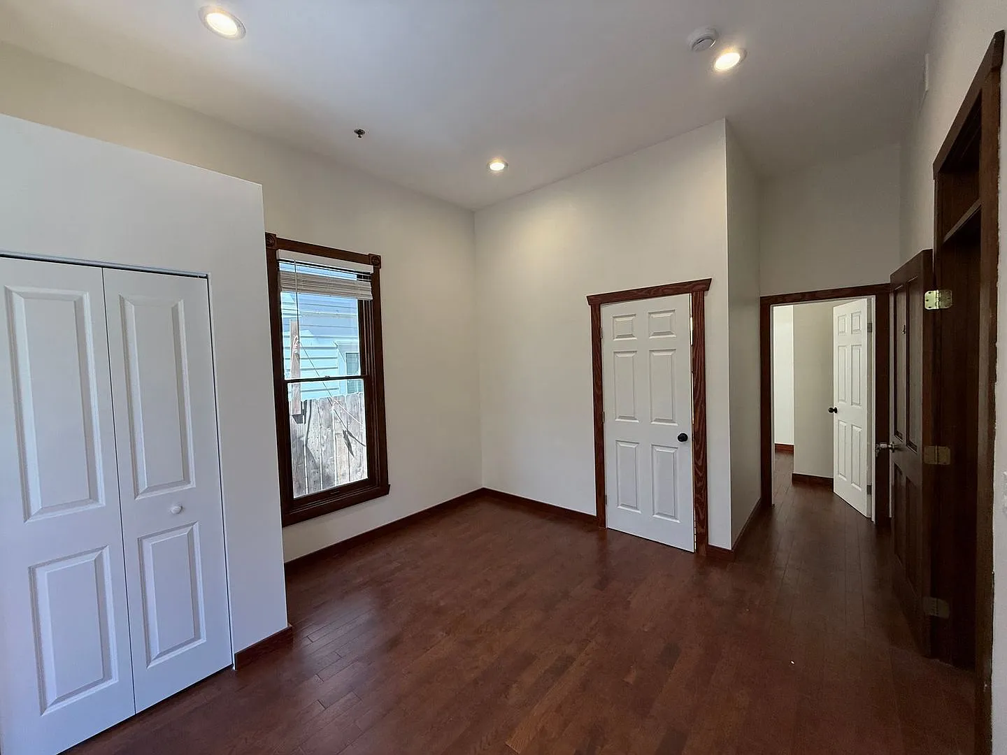 230 Cedar — Photo 3
