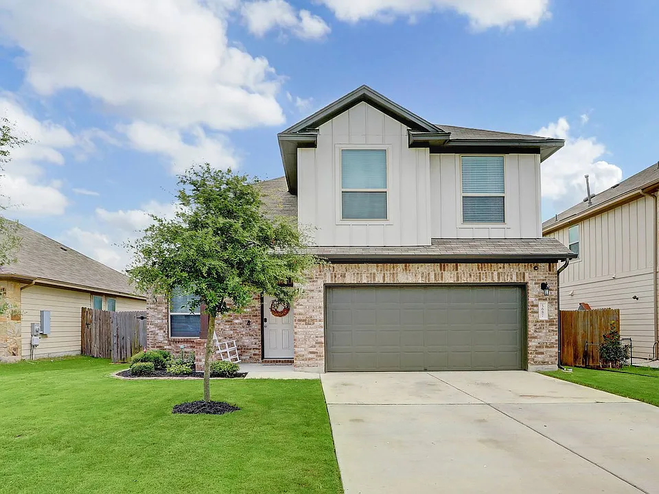 5687 Heron Dr