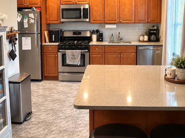 (undisclosed Address), Bay Shore, NY 11706