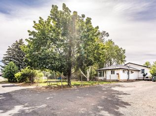 464 5th St, Metolius, OR 97741