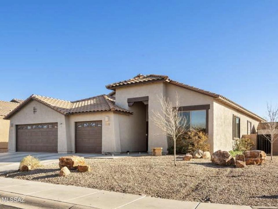 1st image of 11149 W Caracara Dr
