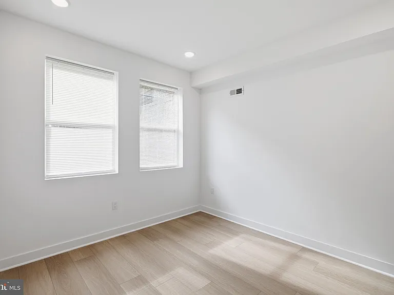 2503 N 12th St #1 — Photo 8