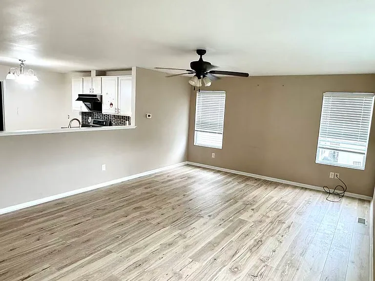 1319 Odell Farm Ln — Photo 7