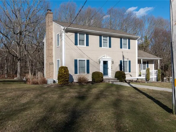 35 Mark Dr, Lincoln, RI 02865