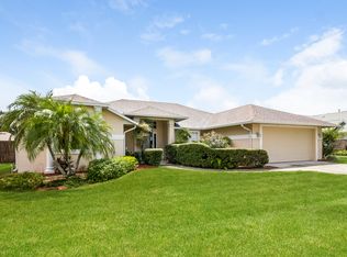 1018 Autumn Leaf Dr, Winter Garden, FL 34787