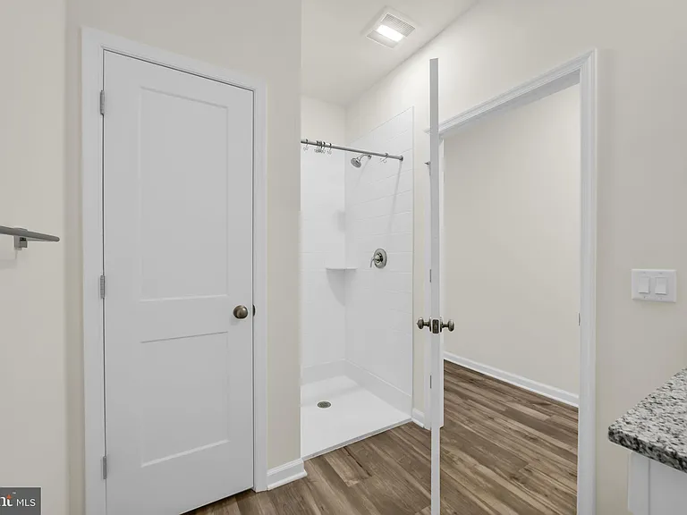 228 Park Ln — Photo 17