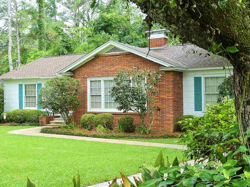 1st image of 2106 E Randolph Cir