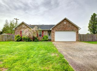 563 Beech Grove Rd, Shepherdsville, KY 40165