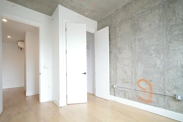 Rented by Lodger Corp | media 85