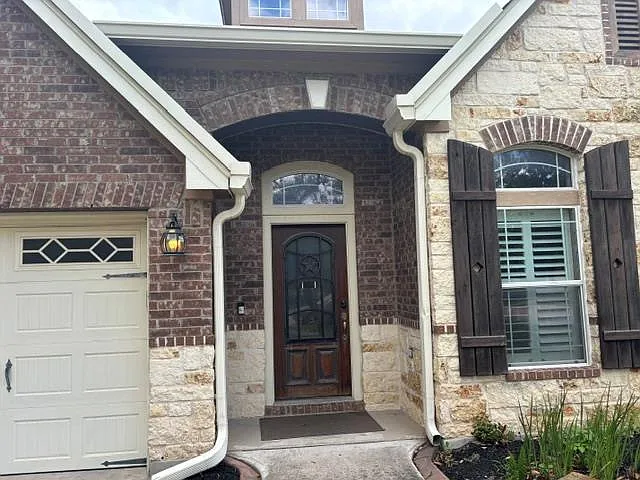 805 Williams Way — Photo 2