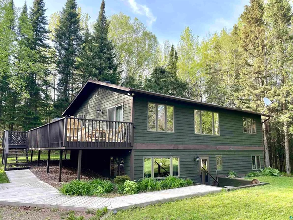 300 Caribou Tr, Lutsen, MN 55612