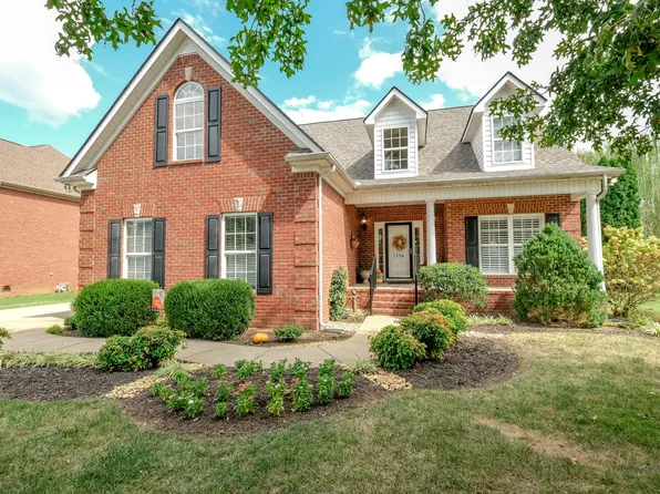 1330 Dunraven Dr, Murfreesboro, TN 37128