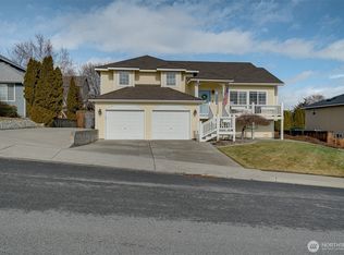 1928 Hideaway Pl, Wenatchee, WA 98801