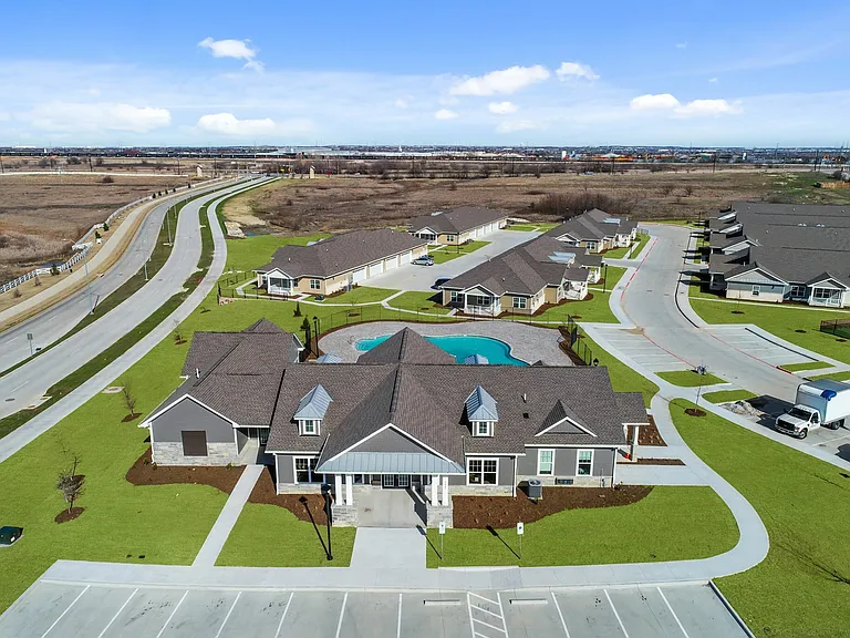 Clubhouse Ariel