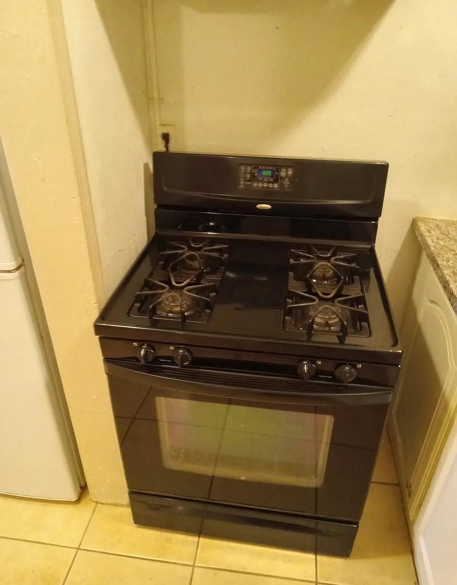 Studio, 500 sqft, $900 — Photo 3
