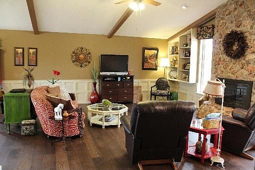 3rd image of 1411 Lynnwood Dr