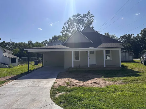 201 S 2nd St, Clearwater, KS 67026
