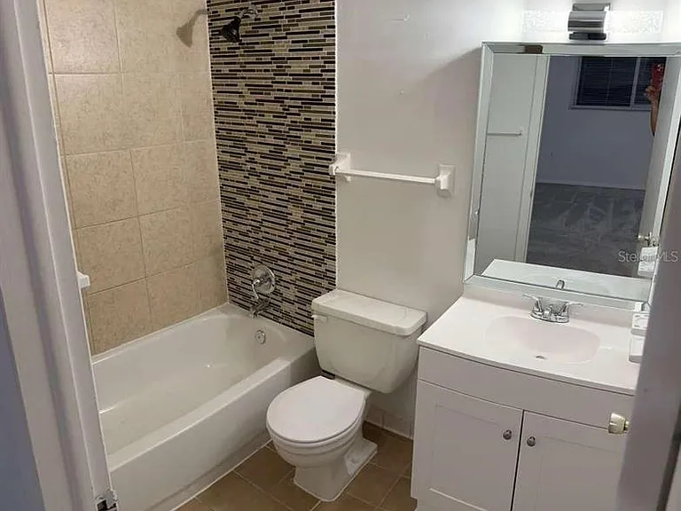 1000 Lake Of The Woods Blvd #205H — Photo 15