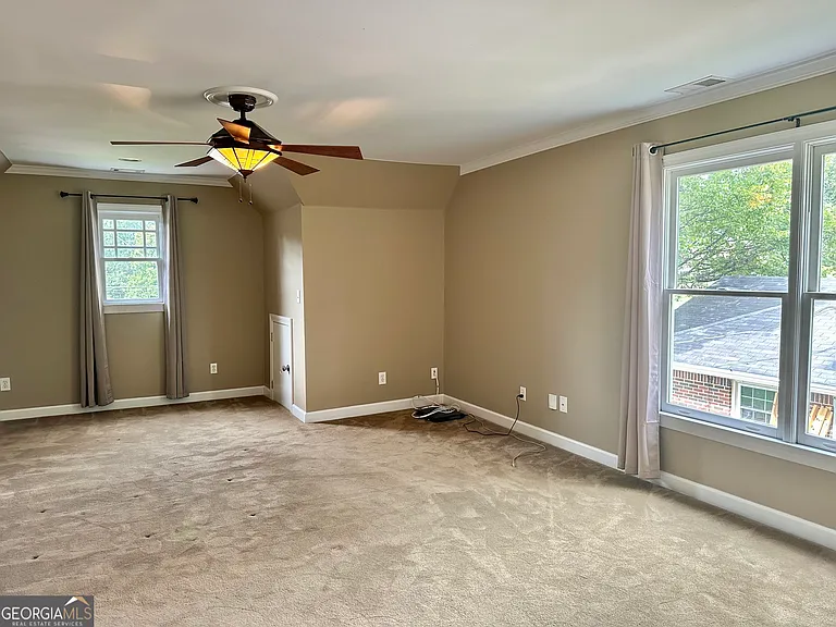 1594 Hardin Ave — Photo 14