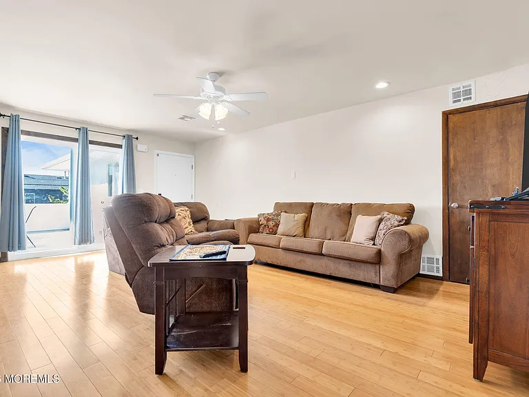 65 Grand Central Ave #1 — Photo 14