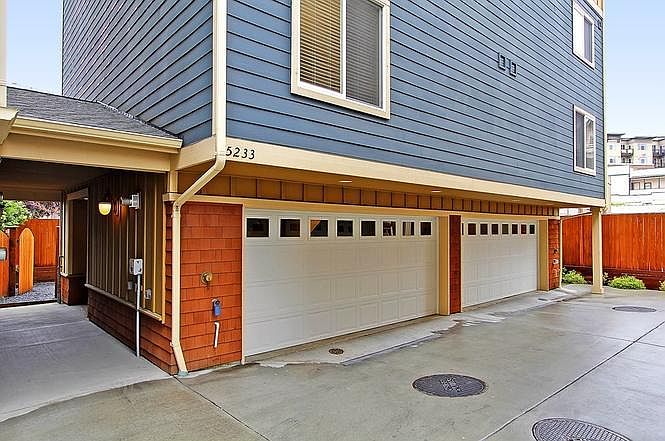 1st image of 5233A Russell Ave NW