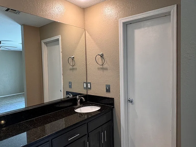 1825 Denim Ln — Photo 10