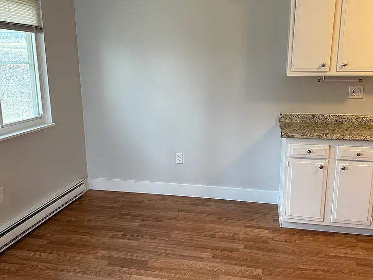 3669 Inverness St — Photo 5