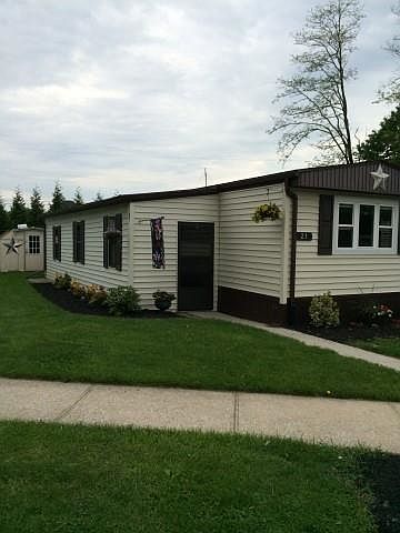 1st image of 21 Beechwood Dr