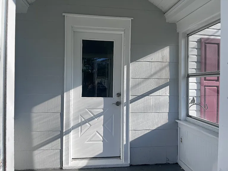 403 Delaware Ave — Photo 5