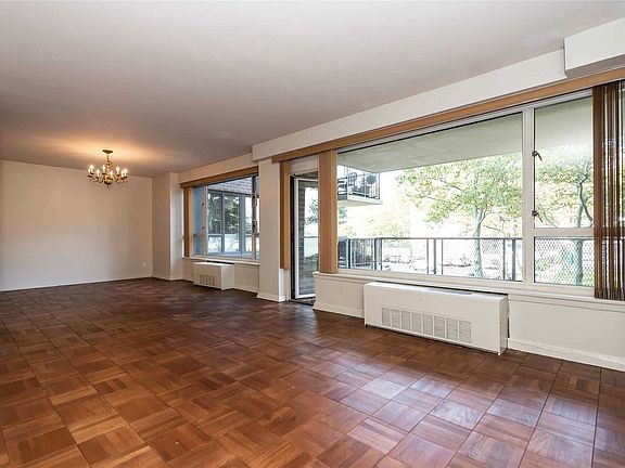 2nd image of 16625 Powells Cove Blvd APT 2E