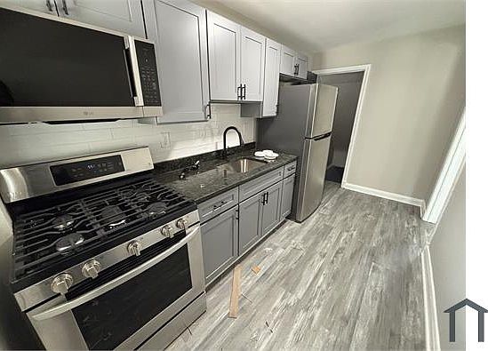 1st image of 3703 Ravenwood Ave