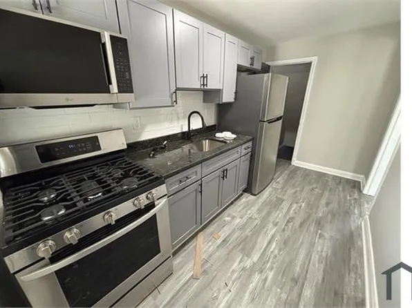 3703 Ravenwood Ave, Baltimore, MD 21213