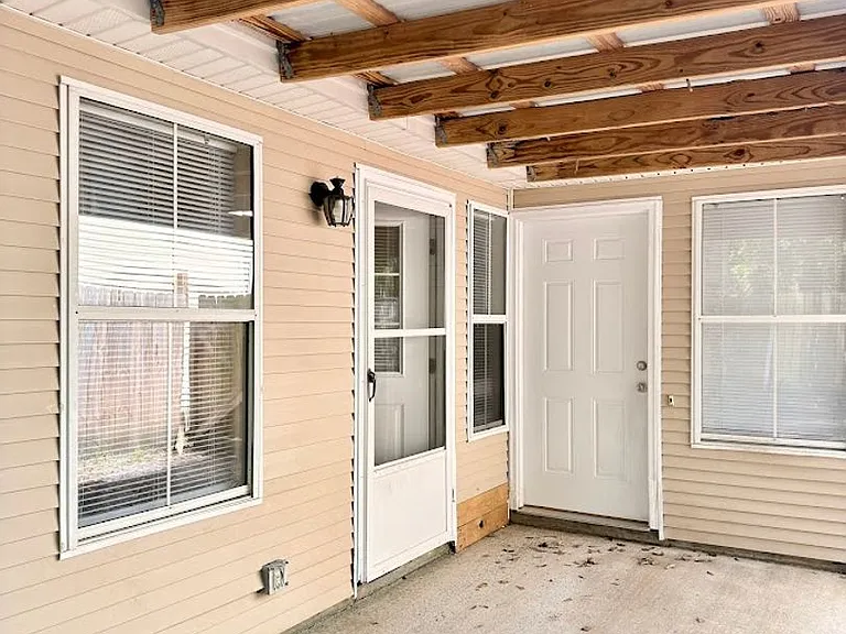 114 Leeward Dr — Photo 15