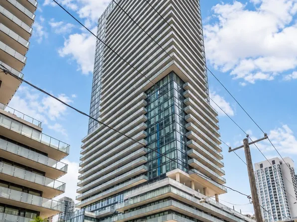 161 Roehampton Ave, Toronto, ON