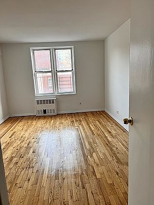 2nd image of 142-27 Barclay Ave #403