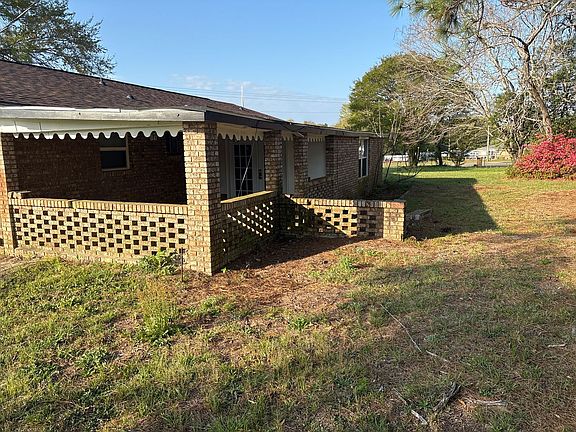3rd image of 2401 Boykin Rd