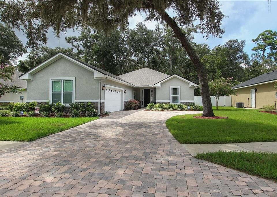 1st image of 96373 Windsor Dr
