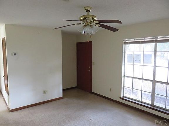 5th image of 4522 Silver Oak St