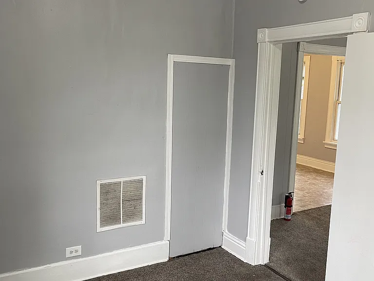 184 N Entrance Ave #2 — Photo 6