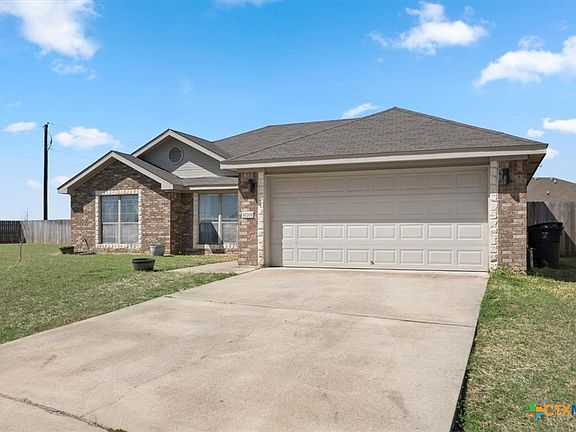 3rd image of 10201 Diana Dr