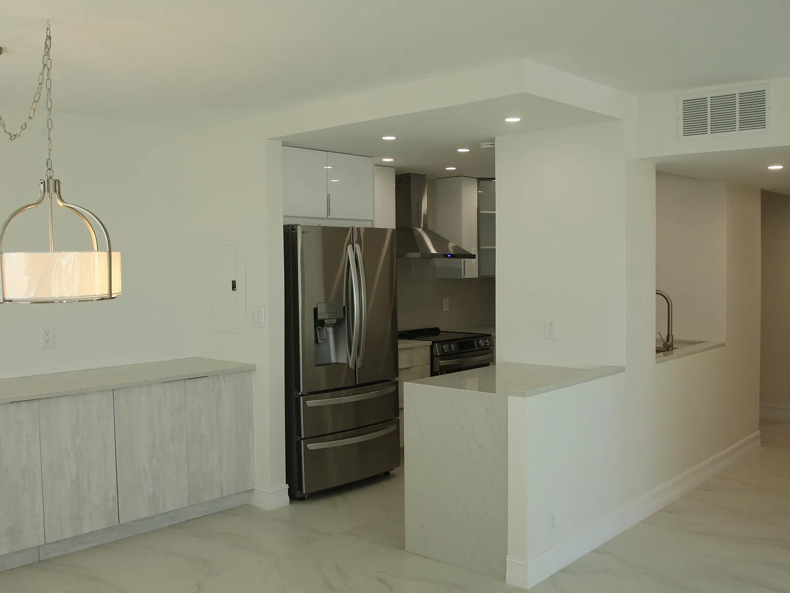 3 bed, 1610 sqft, $4,500 — Photo 2