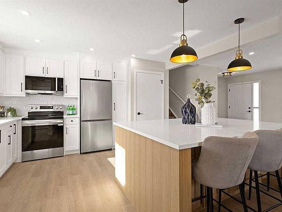 3rd image of 236 N Silverview Way NW