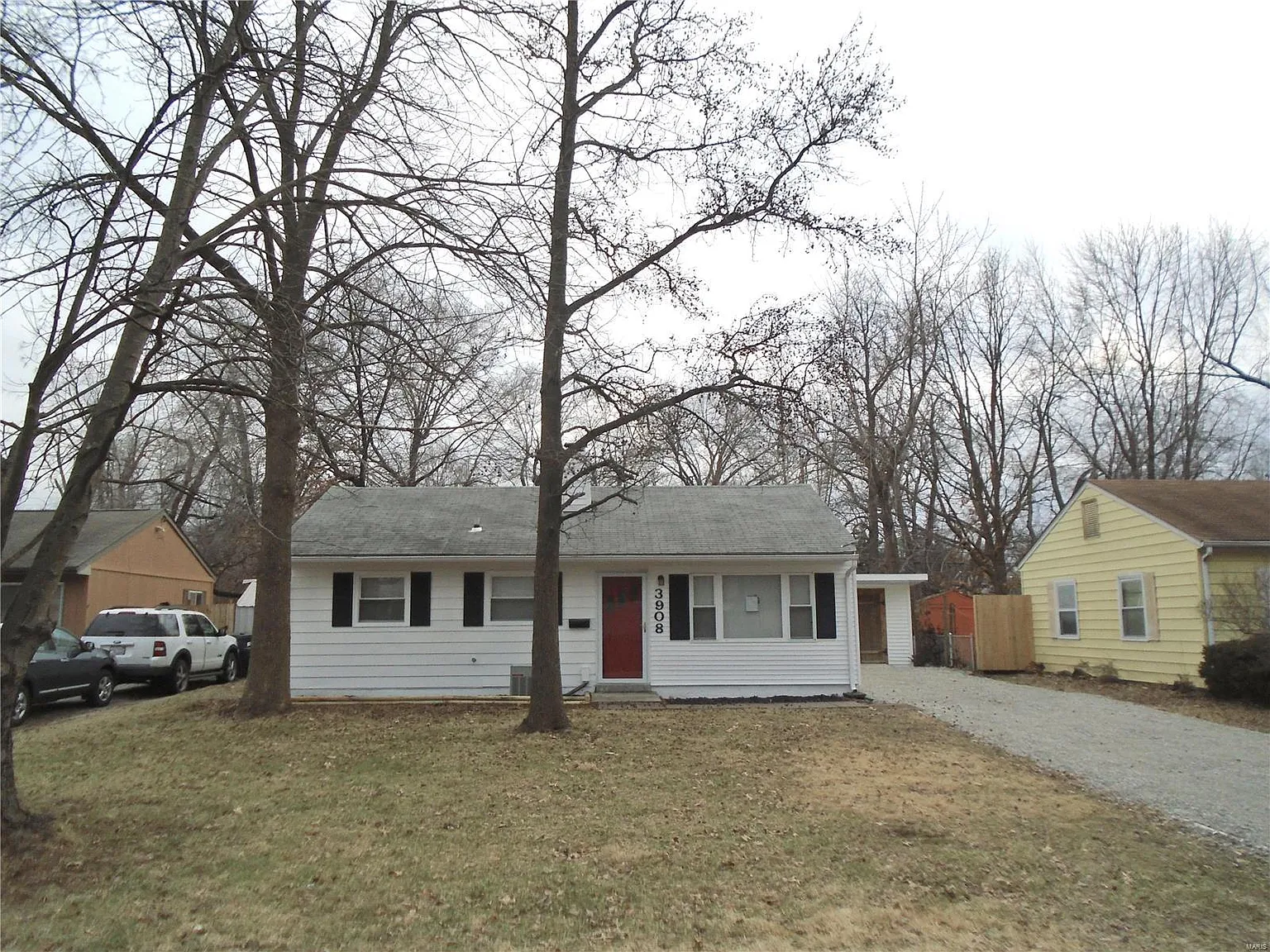3908 Shirley Dr photo 1