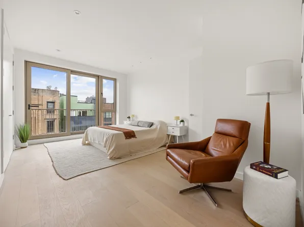 56 Quincy Street image 9 of 17