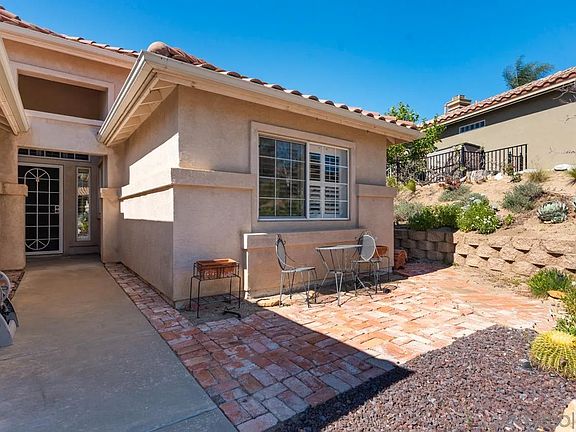 5th image of 2618 Columbine Rd