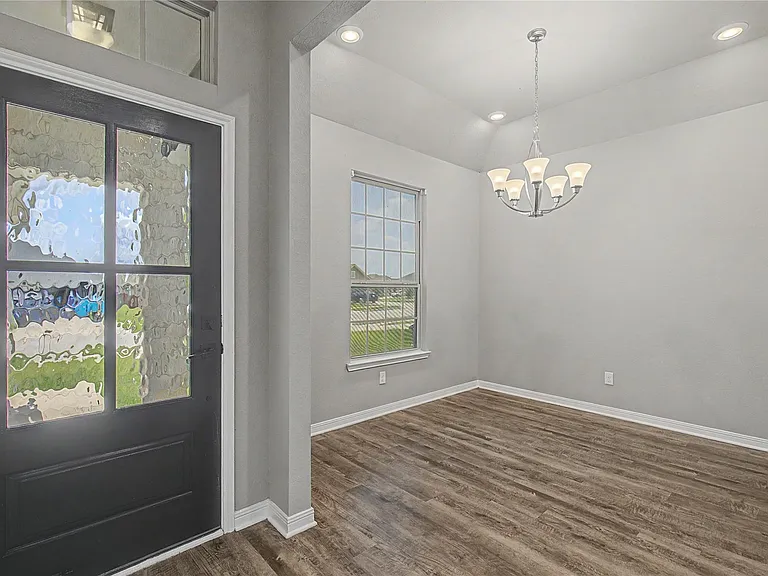 2134 Markley Dr — Photo 5