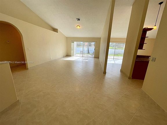 3rd image of 712 NW 177th Ave #0