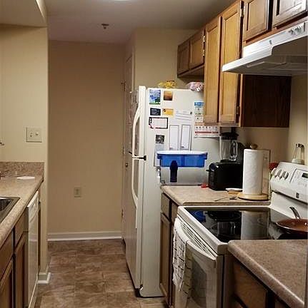3rd image of 10205 Wolfe Manor Ct Unit 1003
