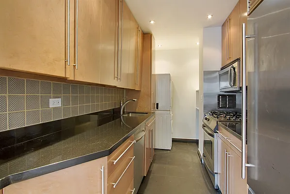 Sold by Corcoran | media 3